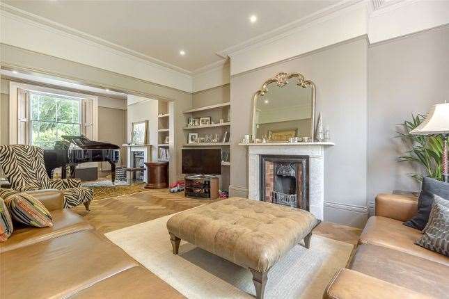 The living room with fireplace. Picture: Zoopla / Humberts