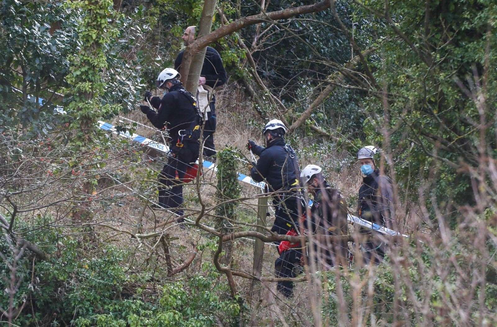 Specialist teams on cliffs in Dover Picture: UKNIP
