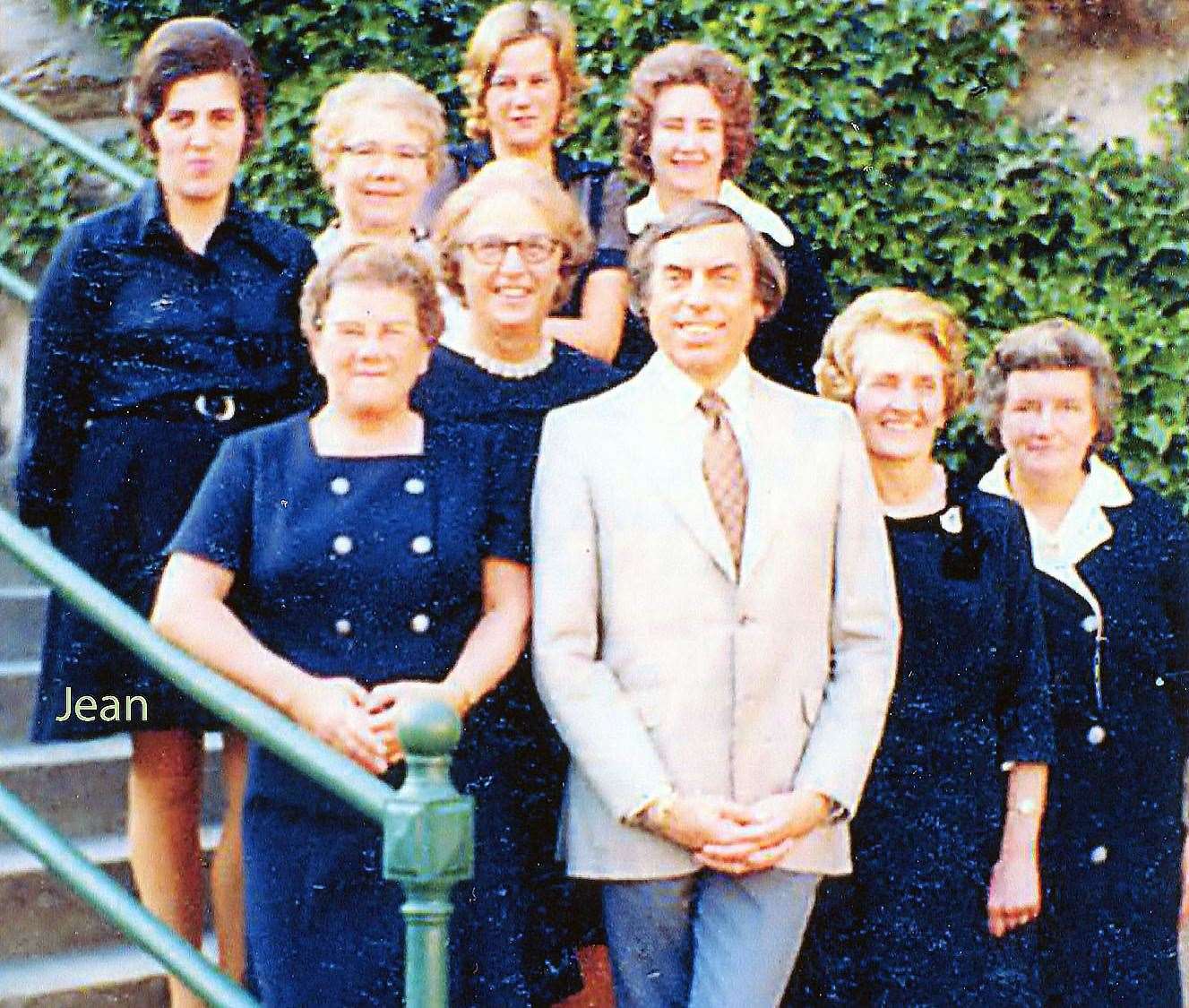 Jean (top left) and her usherettes with comedian Larry Grayson
