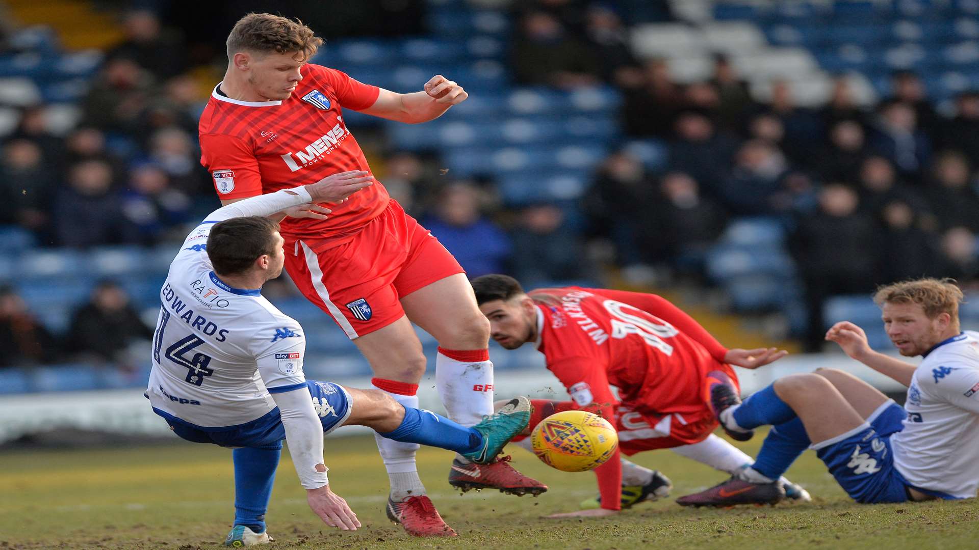 Ben Nugent in the thick of the action for Gills Picture: Ady Kerry