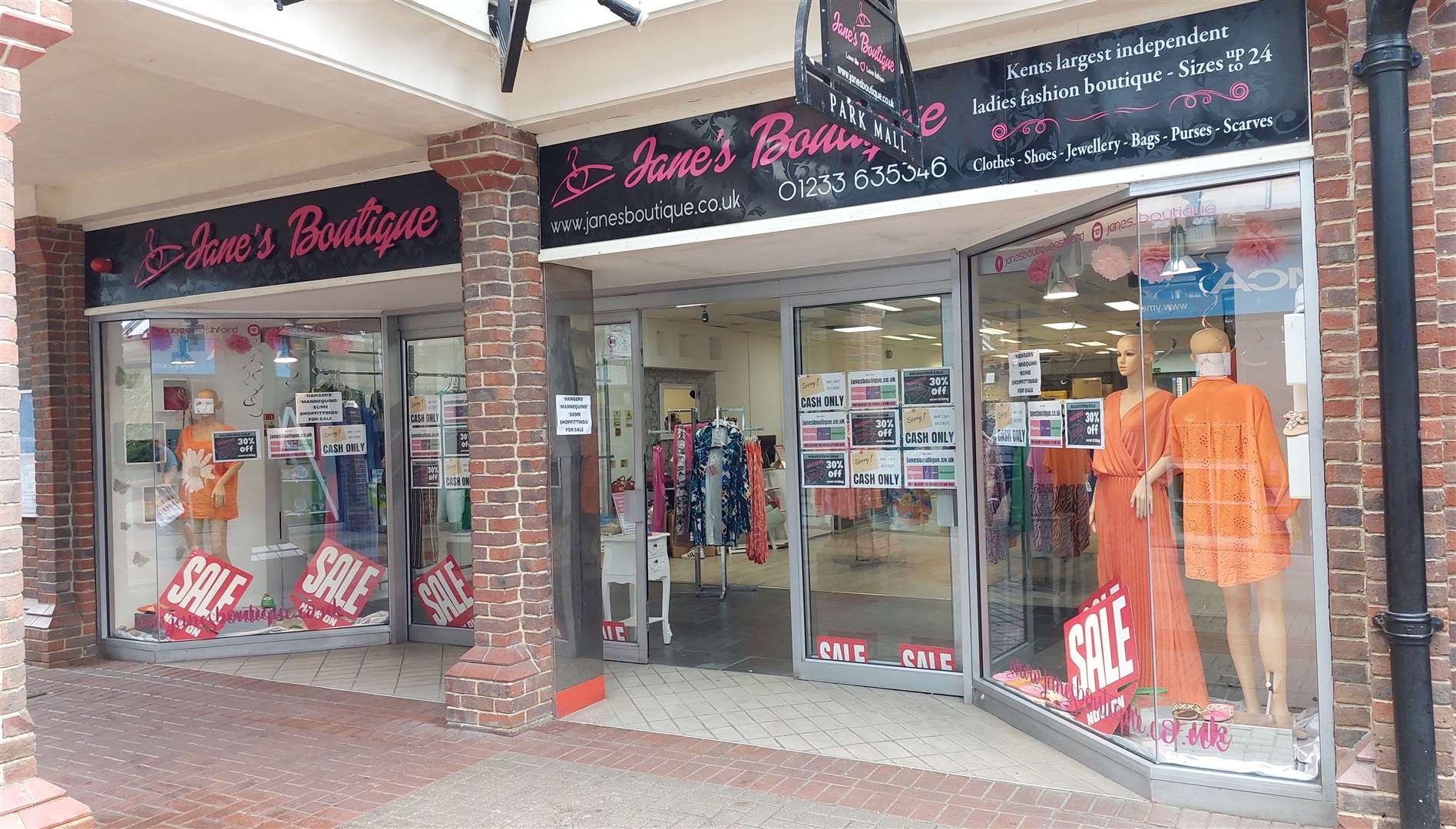 Jane's Boutique in Park Mall is leaving