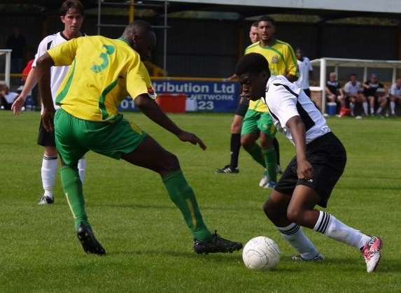 Dartford's Bode Anidugbe takes on Tarik Moore-Azille Picture: Dawn Hyslop