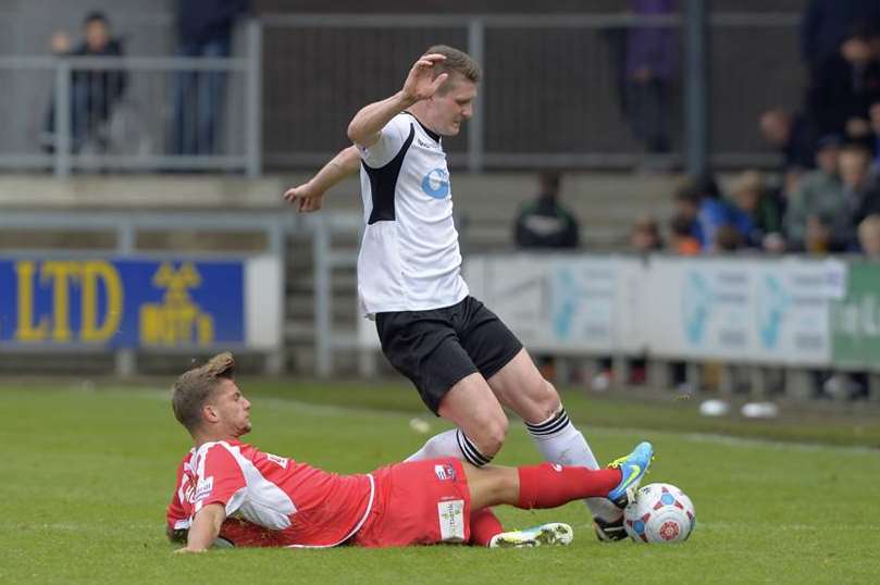 Matt Fry is tackled during Dartford's defeat to Nuneaton (Pic: Andy Payton)