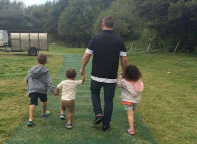 Chris McCarron leaves behind seven children