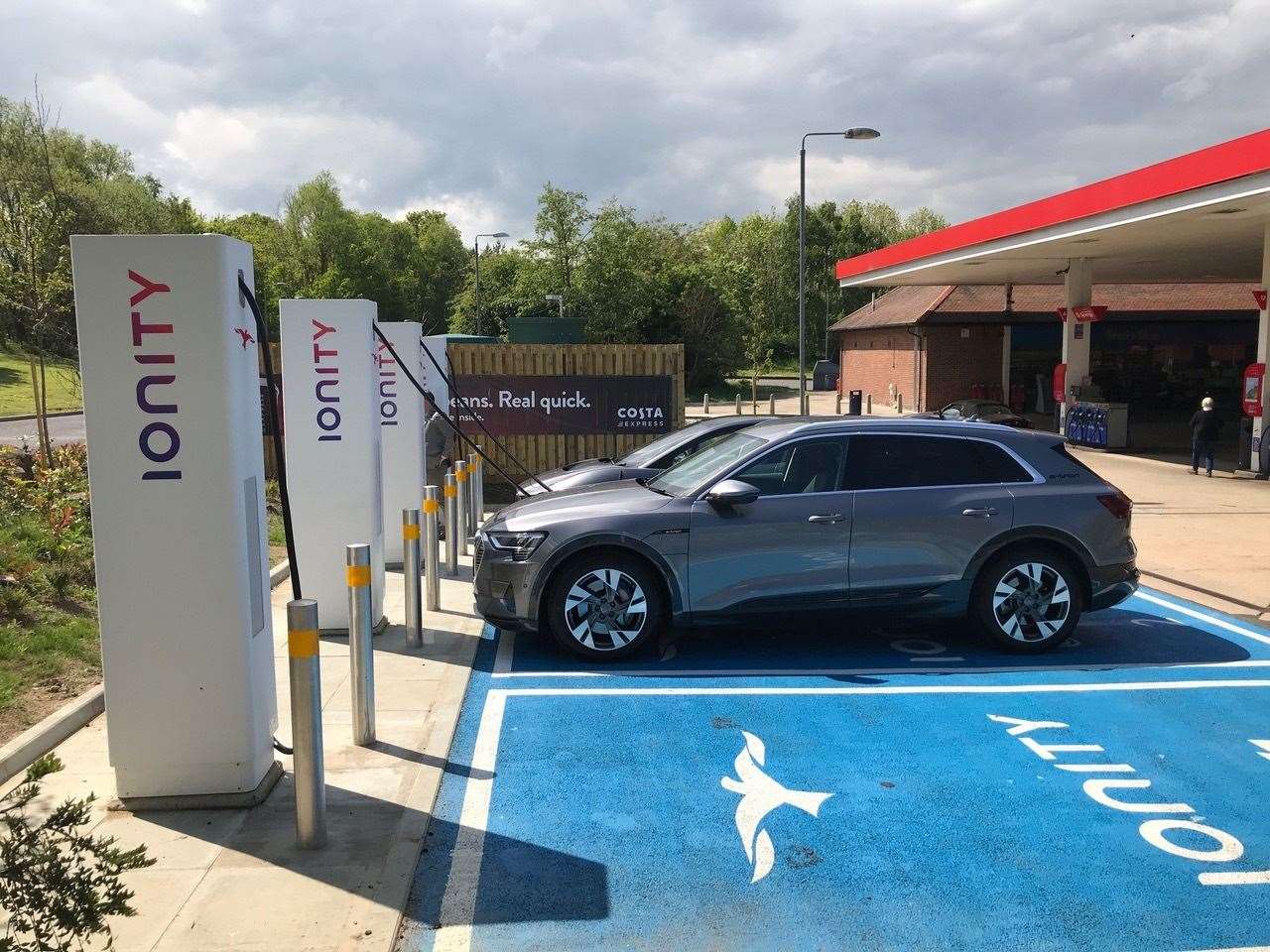 The new 350kw charging station installed at Maidstone services