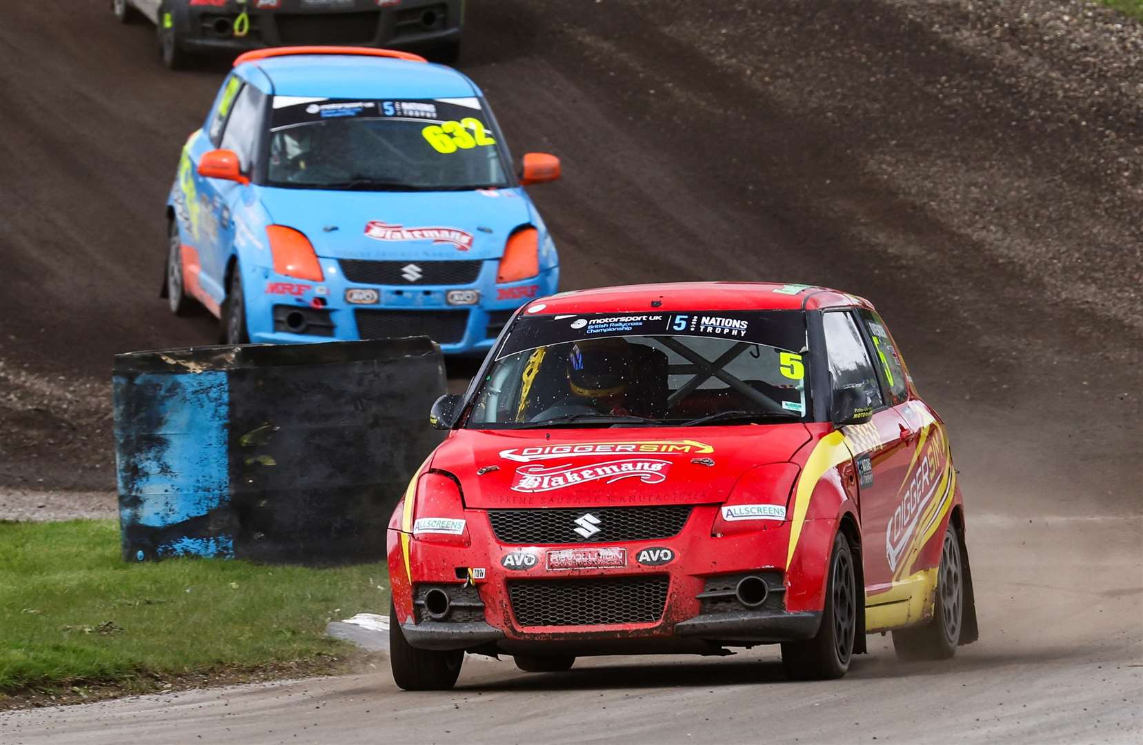 Adisham's Will Ovenden (No.5) claimed back-to-back Swift Sport Rallycross Championship wins at Lydden Hill. Picture: British Rallycross