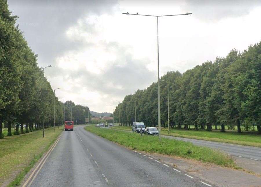 The city council have approved plans to erect a 20m 5G mast in Rheims Way, Canterbury. Picture: Google Street View