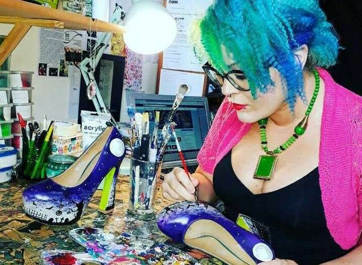 Sittingbourne artist Sarah Woods is hoping to raise awareness of mental health by painting and selling shoes and handbags all over the world