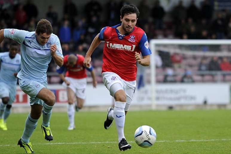 Charlie Allen in action for the Gills Picture: Barry Goodwin