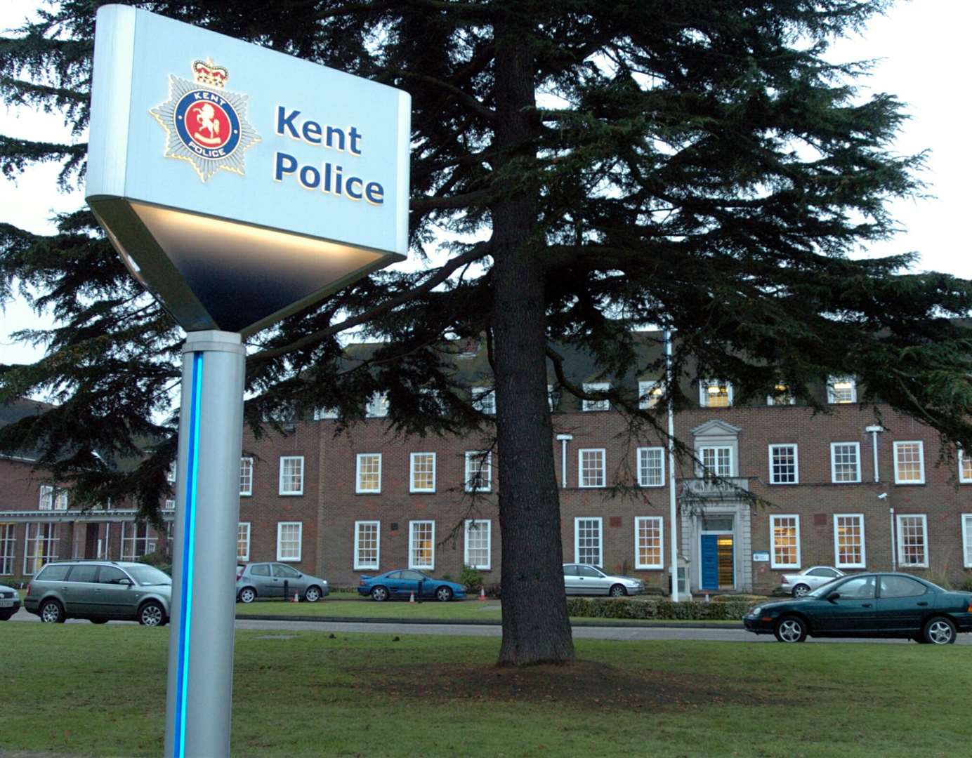 Kent Police Headquarters, Sutton Road. Maidstone. General views. Picture by Matthew Walker. (876114)