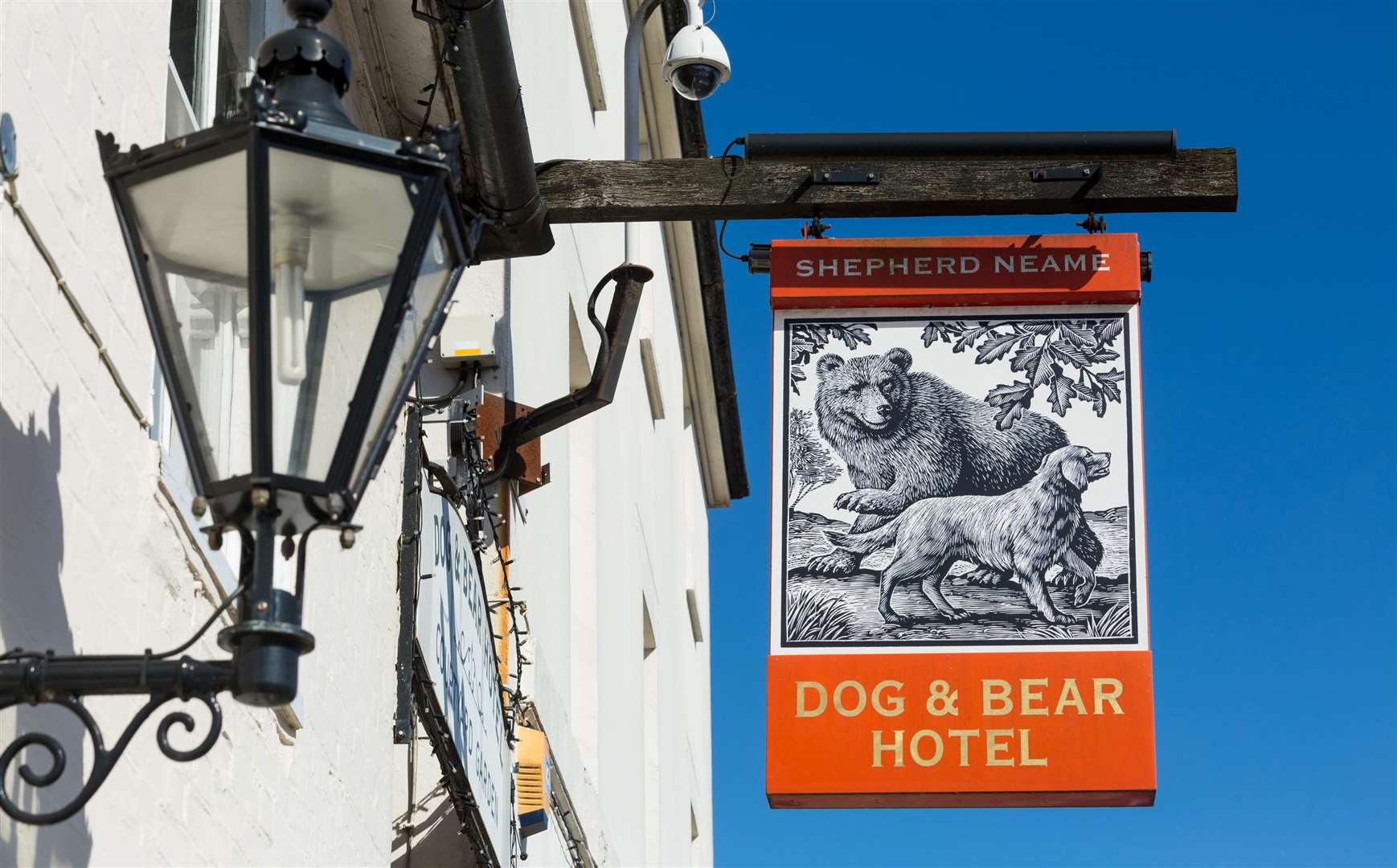 Overlooking the picturesque village square, the Dog & Bear Hotel has 24 en-suite bedrooms