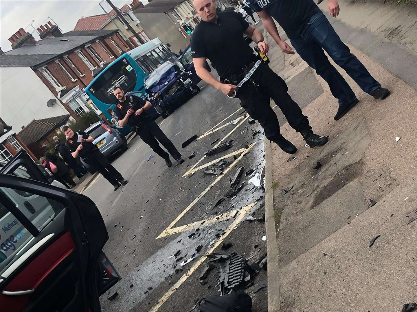 The scene of the crash in Woodlands Road in Gillingham (1268453)