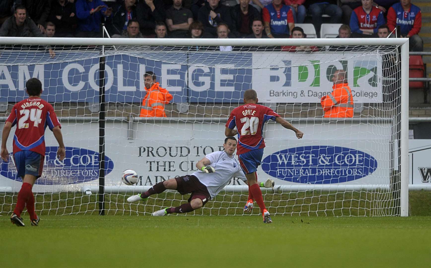 Dwight Gayle scores from the spot for Dagenham against Gillingham Picture: Barry Goodwin