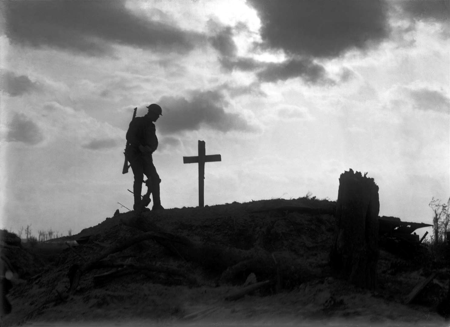 A First World War soldier mourns a fallen comrade. Picture: Imperial War Museum