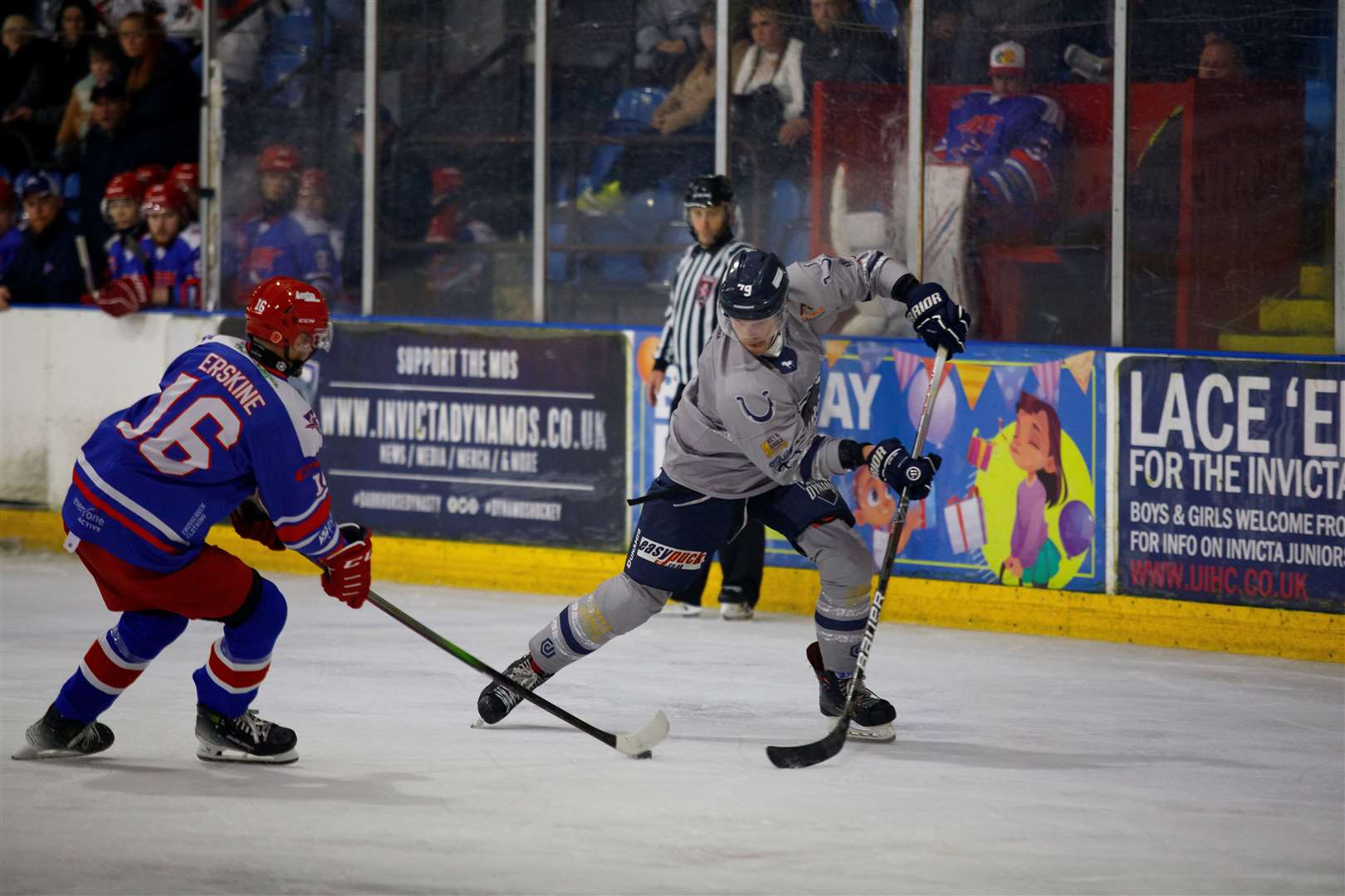 Tom Soar takes on Adam Erskine as Invicta Dynamos beat Slough Jets at Planet Ice Picture: David Trevallion