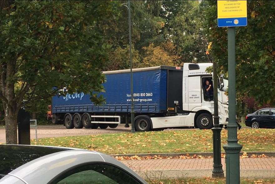 A lorry was beached on a roundabout in Kings Hill. Picture: @phillipstevens