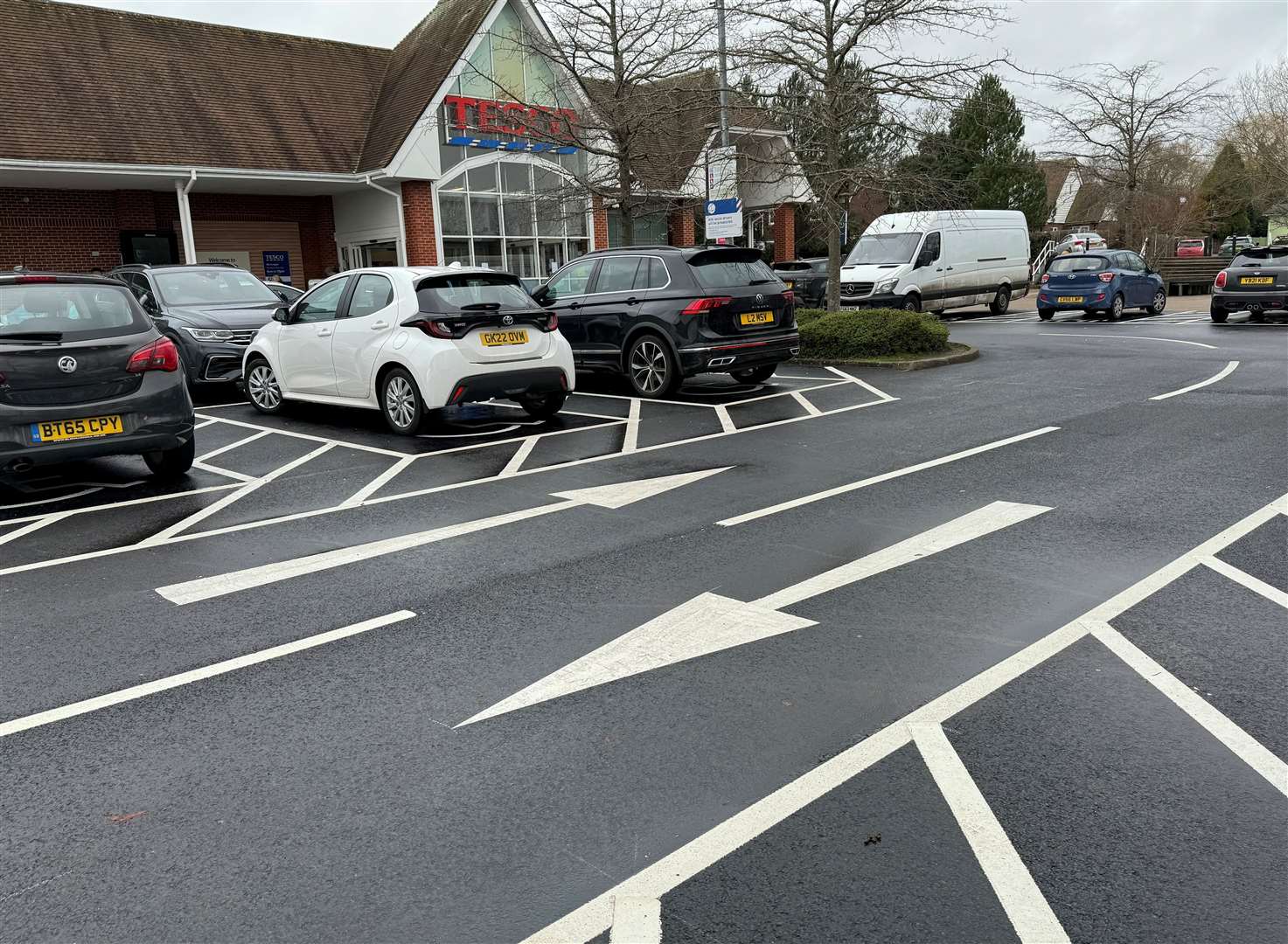 The refurbishment has improved the road surface and markings for Tesco shoppers. Picture: Sue Ferguson/My Tenterden