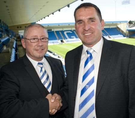 Gills chairman Paul Scally with Martin Allen