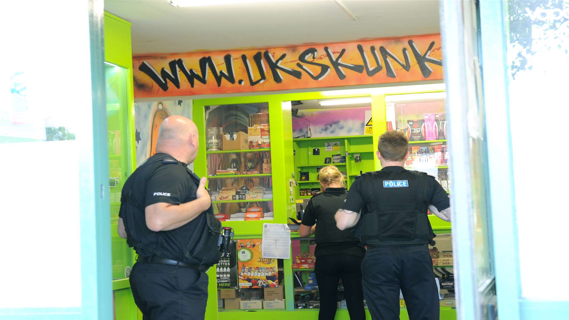 Police raid UK Skunkworks in Parrock Street, Gravesend