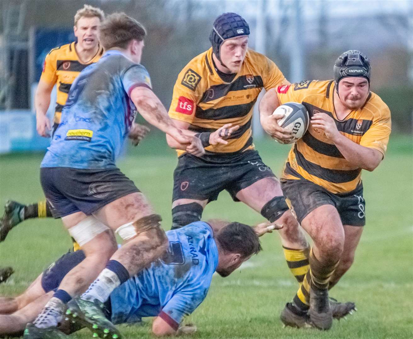 Canterbury player Cameron Macmillan breaks free against Henley during the city club’s weekend defeat. Picture: Phillipa Hilton