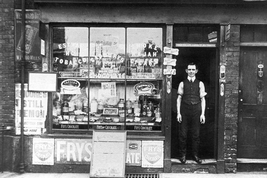 Ernest Phillips' General Stores in Terrace Street, Gravesend. Ernest later went off to fight in the First World War