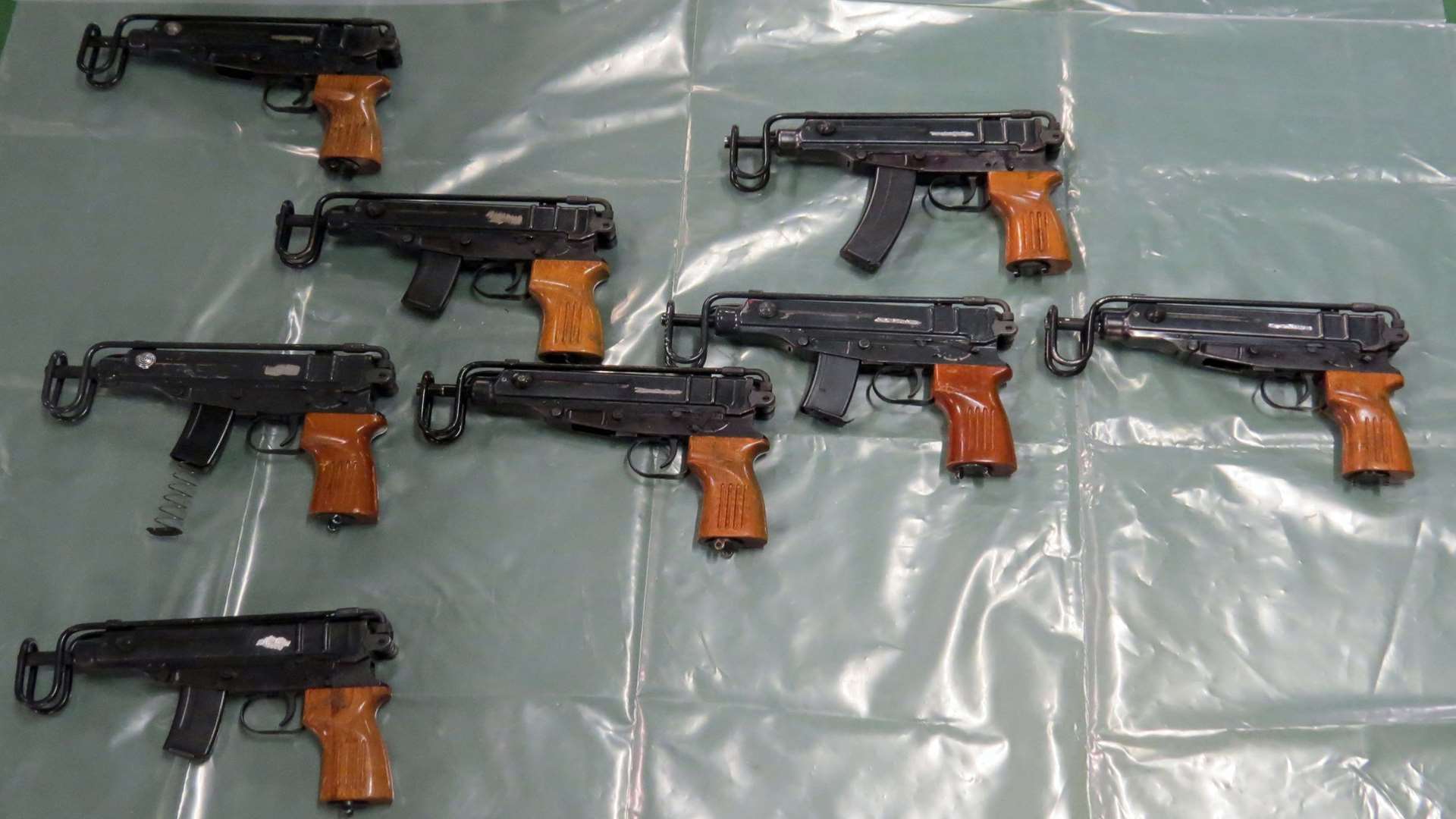 Skorpian machine pistols seized near Cuxton Marina