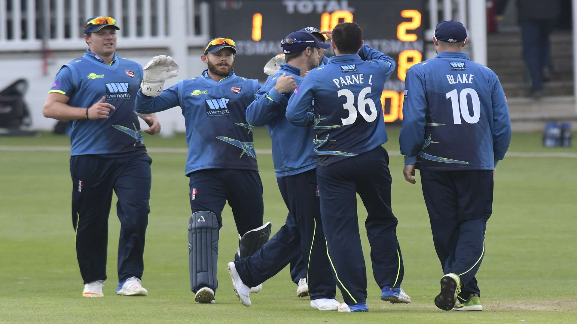 Kent celebrate a Middlesex wicket. Picture: Tony Flashman.