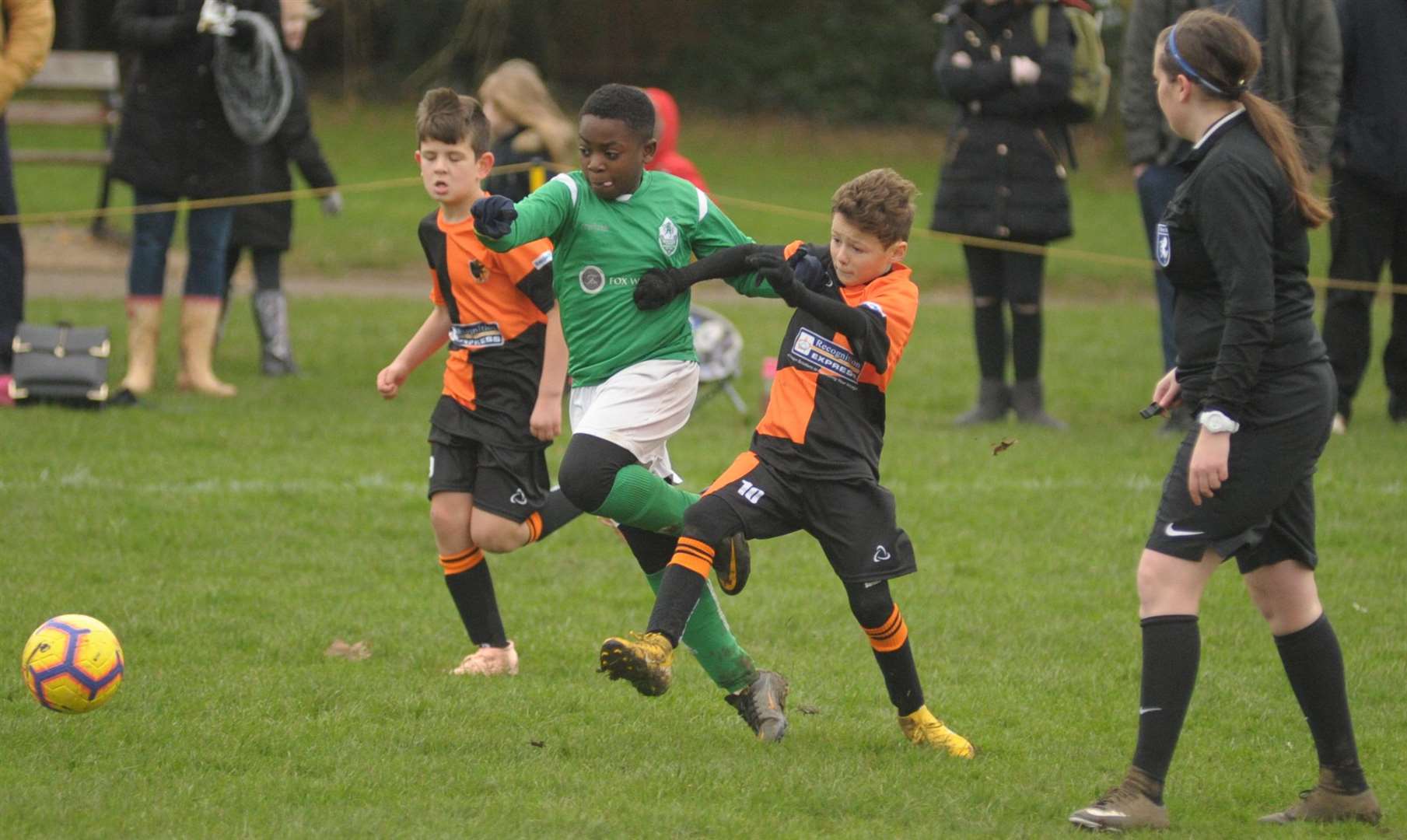 Pegasus 81 under-10s takes on Horsted Youth under-10s. Picture: Steve Crispe FM6473901
