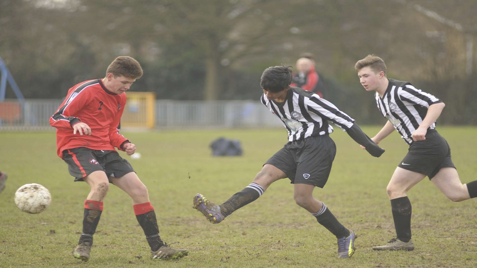Real 60 (stripes) on the attack against Rainham Kenilworth under-16s Picture: Steve Crispe