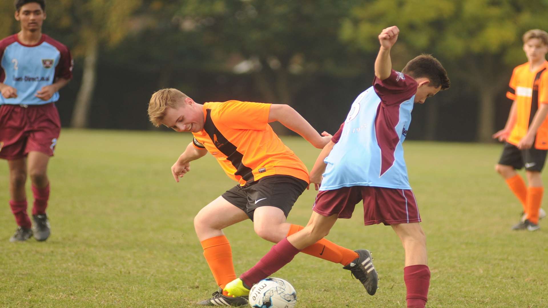 Wigmore Youth Wanderers and FC Borstal get in a tangle in Under-16 Division 2 Picture: Steve Crispe
