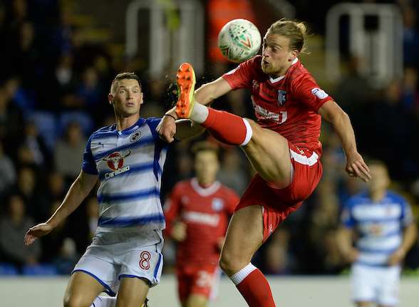 Gills striker Tom Eaves in action at Reading Picture: Ady Kerry