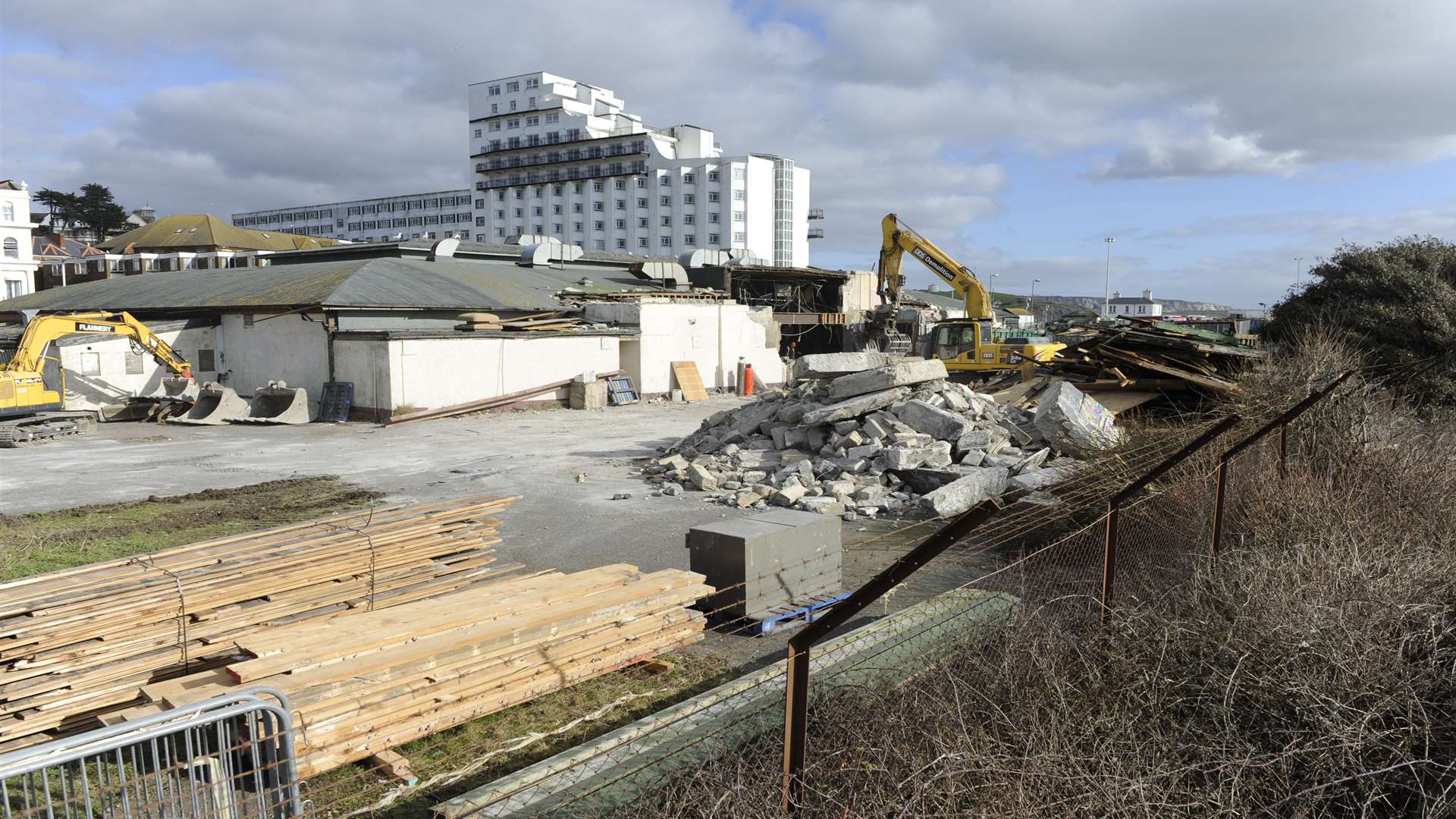 Work has started on knocking down the former Priz nightclub in Folkestone. Picture: Tony Flashman