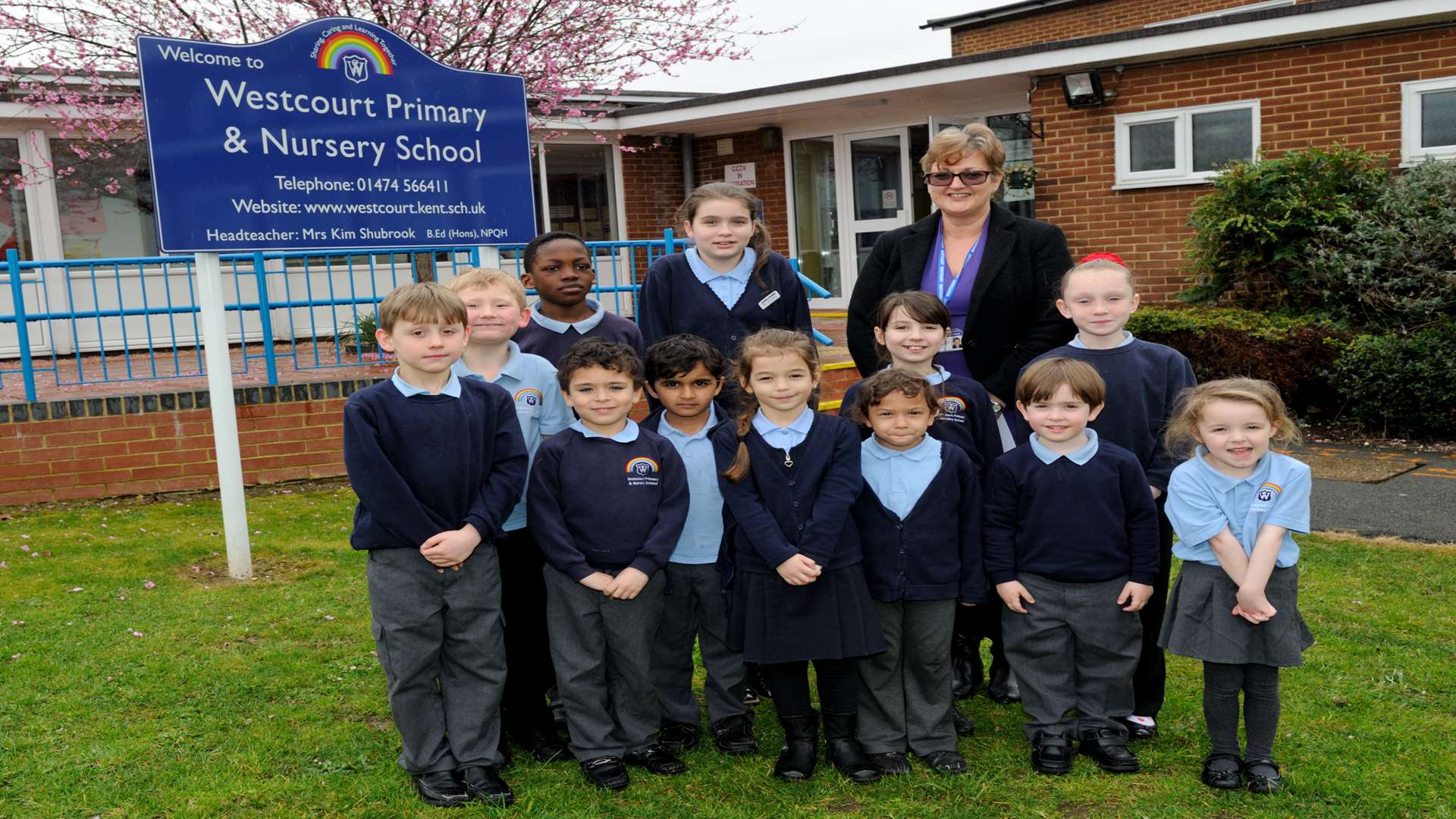 Westcourt primary head teacher, Kim Shubrook with the School Learning Council, Reception to year 6.