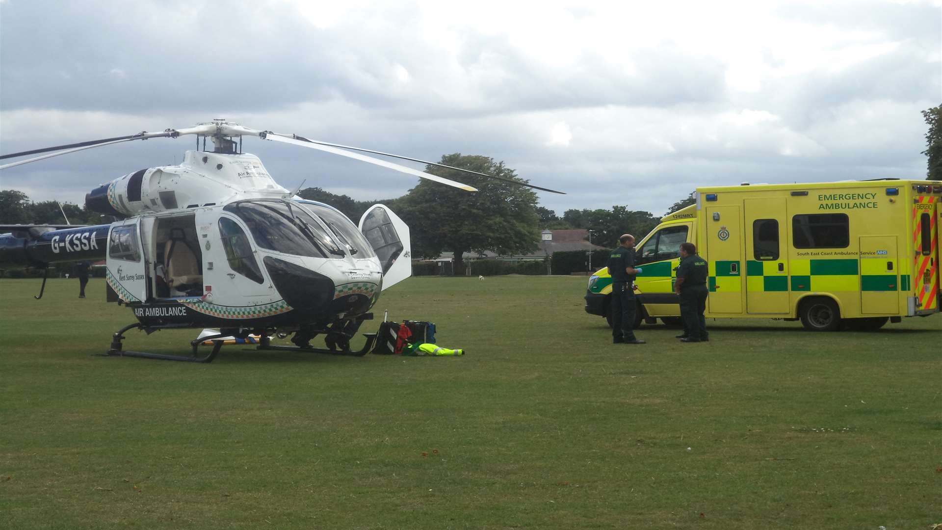 Air ambulance and paramedics landed at the Memorial Park