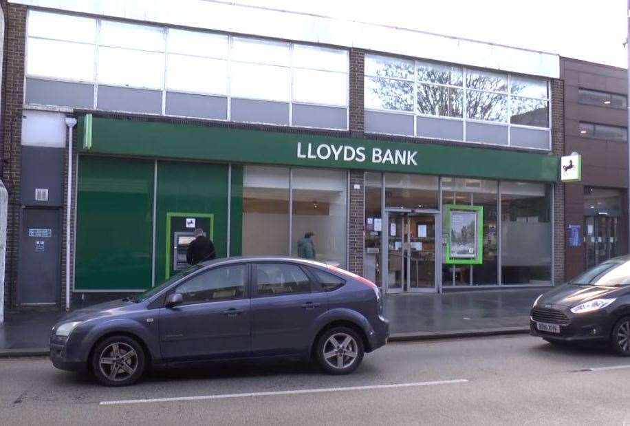Llloyds Bank will be shutting its Strood location on April 4