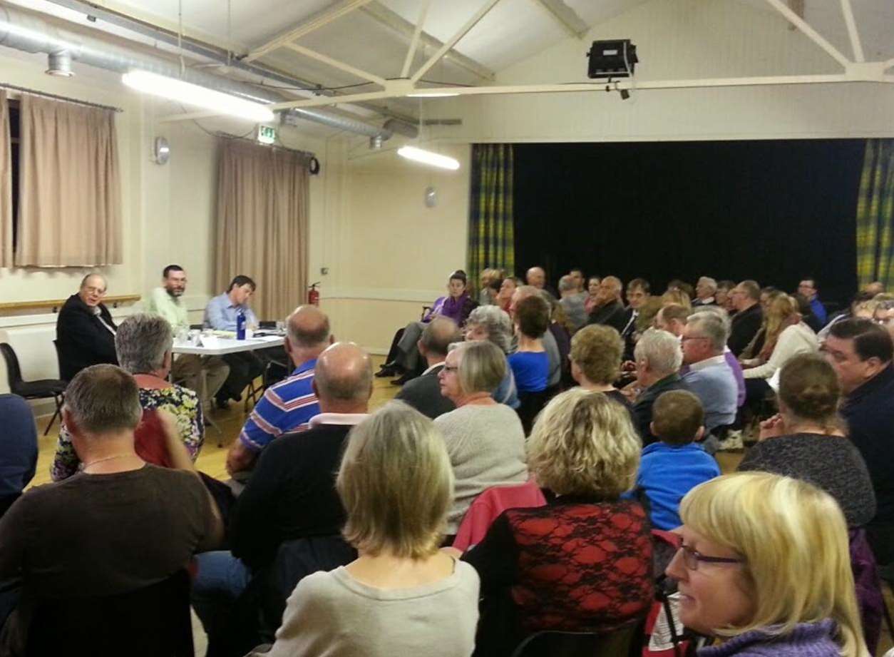 More than 150 people attended a meeting to discuss a planning permission for Jubilee School in Maidstone. Picture by Elliot Dean.