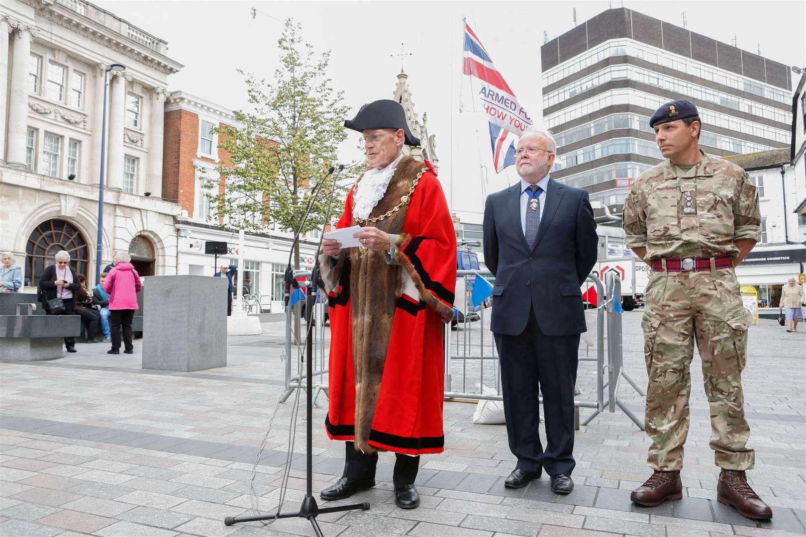 The Mayor makes a speech praising the Armed Forces