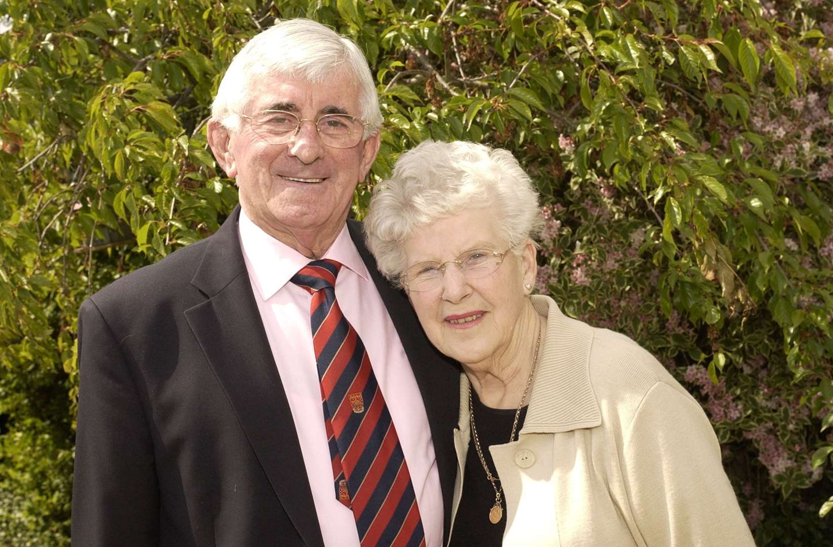 Former Dartford council leader Ivor Jones pictured with his wife Dulcie Jones