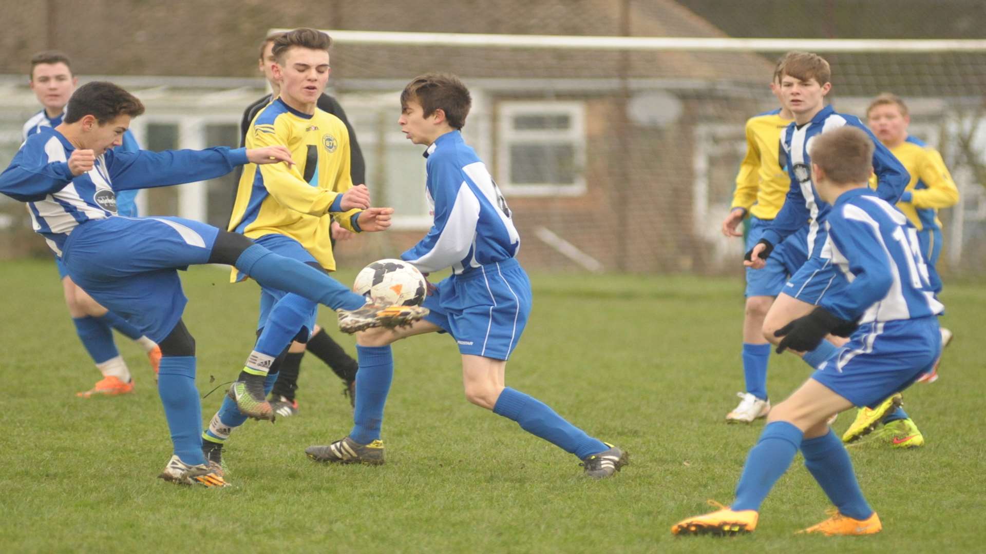 Strood 87, yellow, up against Oak Athletic in the Under-15 League Cup first round Picture: Steve Crispe
