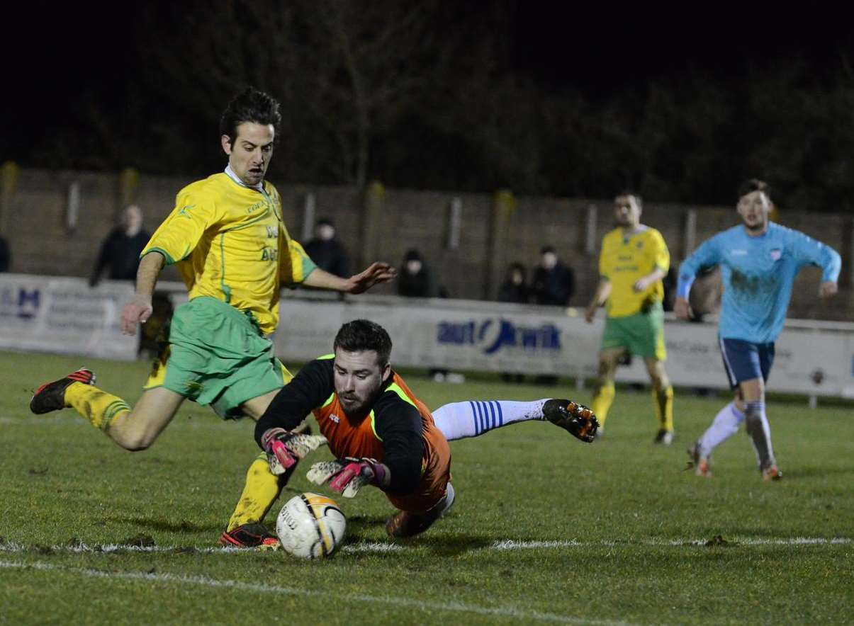 Ashford United take on Hanwell Town in the fourth round last season Picture: Gary Browne