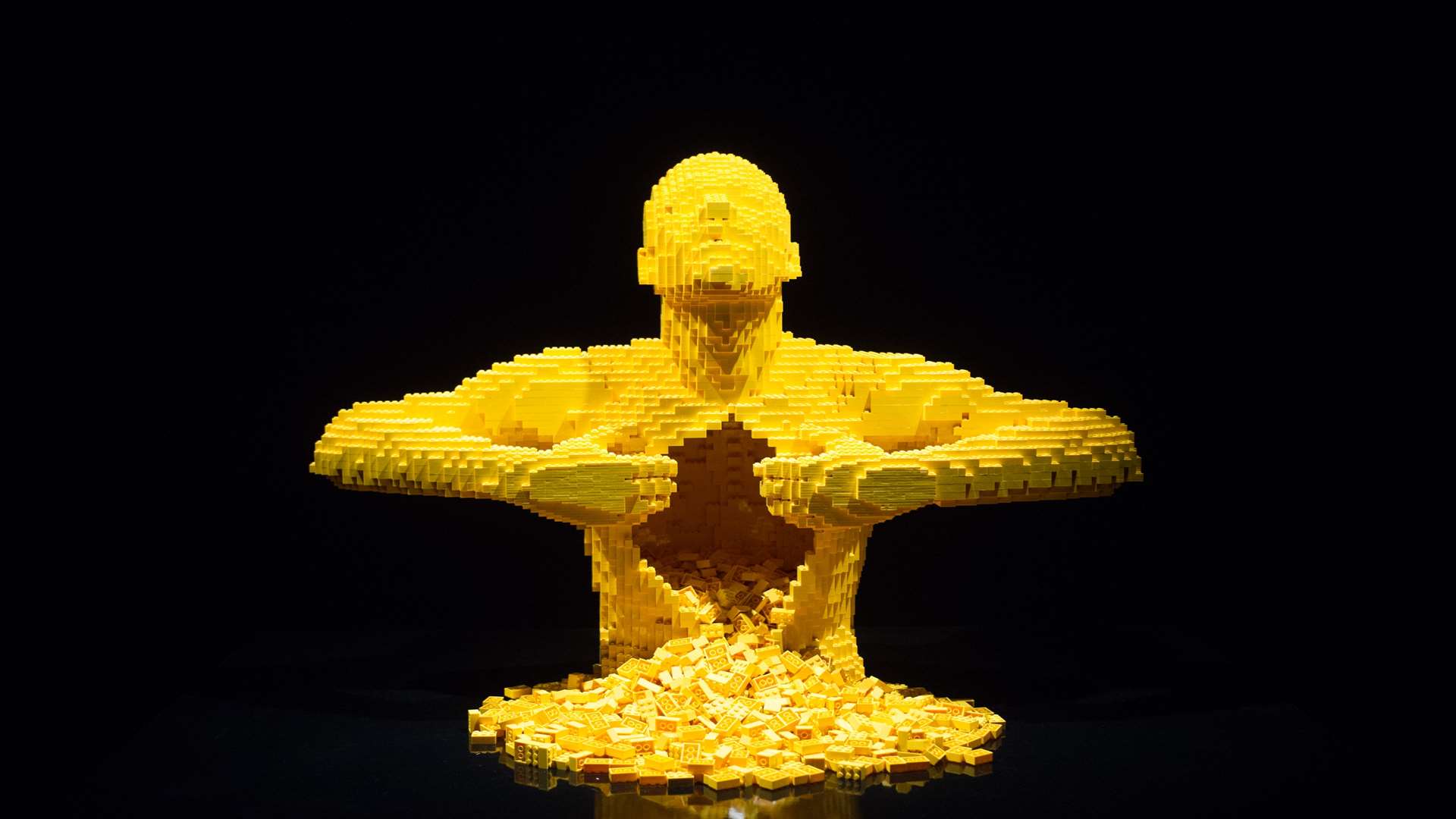 LEGO sculpture by Nathan Sawaya. Photo by Jane Hobson.