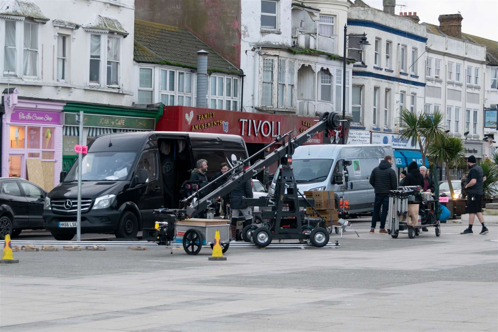 Inbetweeners star Blake Harrison and Oscar-nominee Brenda Blethyn were spotted filming in Herne Bay Picture: Pete's Photography
