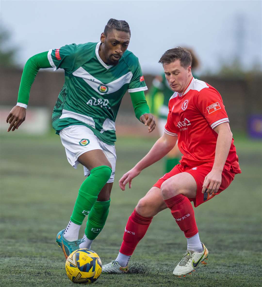 Gil Carvalho makes progress for Ashford. Picture: Ian Scammell