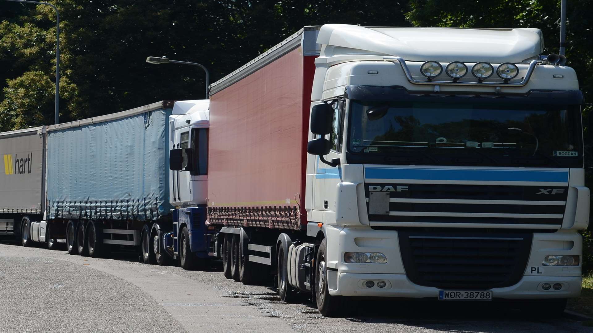 Lorries parked up on the A20