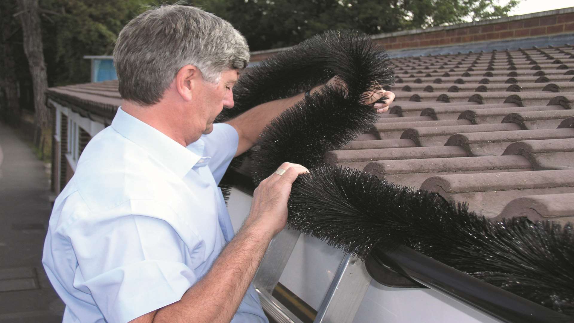 The Hedgehog Gutter Brush can be installed by anyone