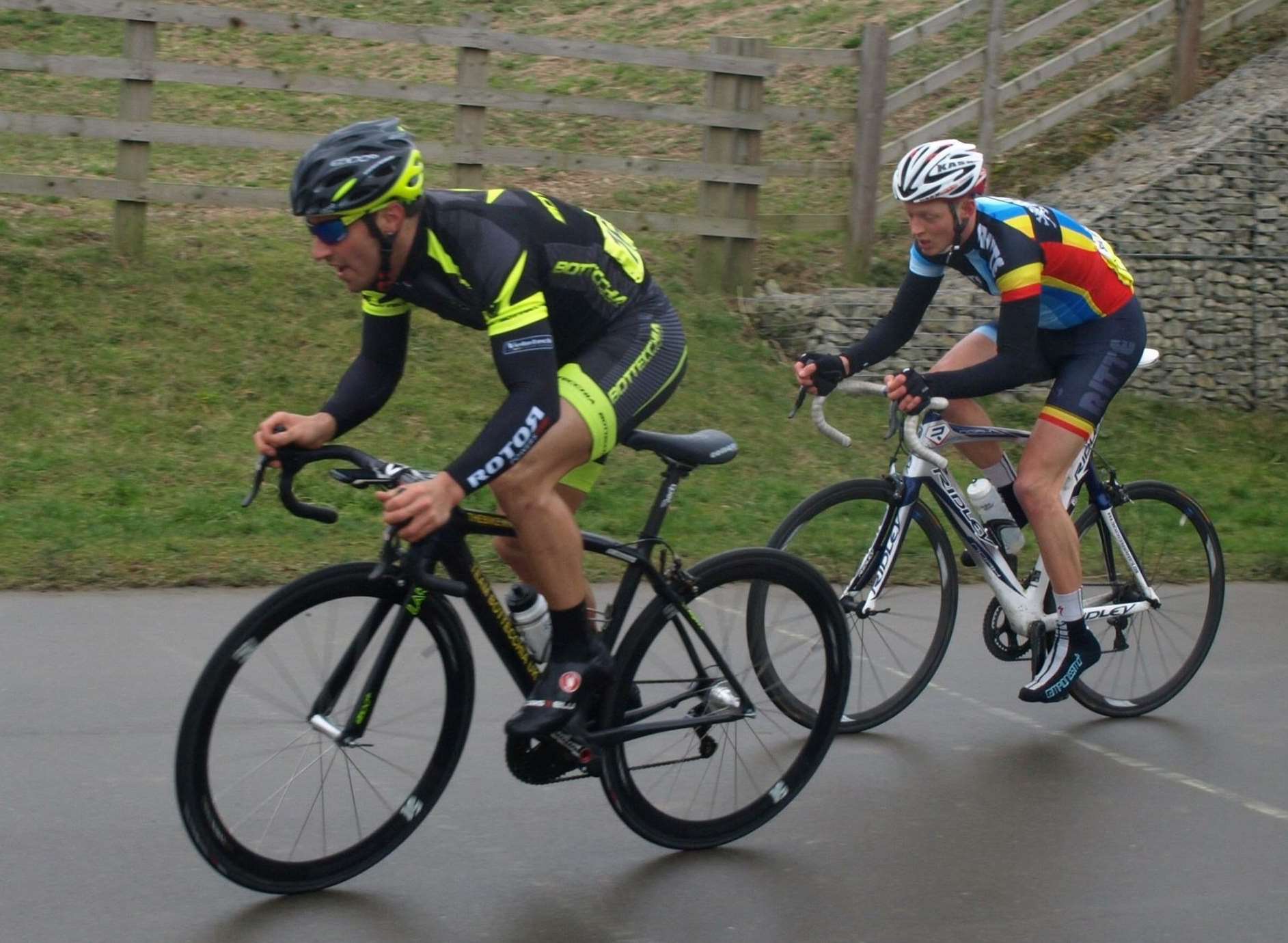 Billy Whenman (left) in his Bottecchia colours