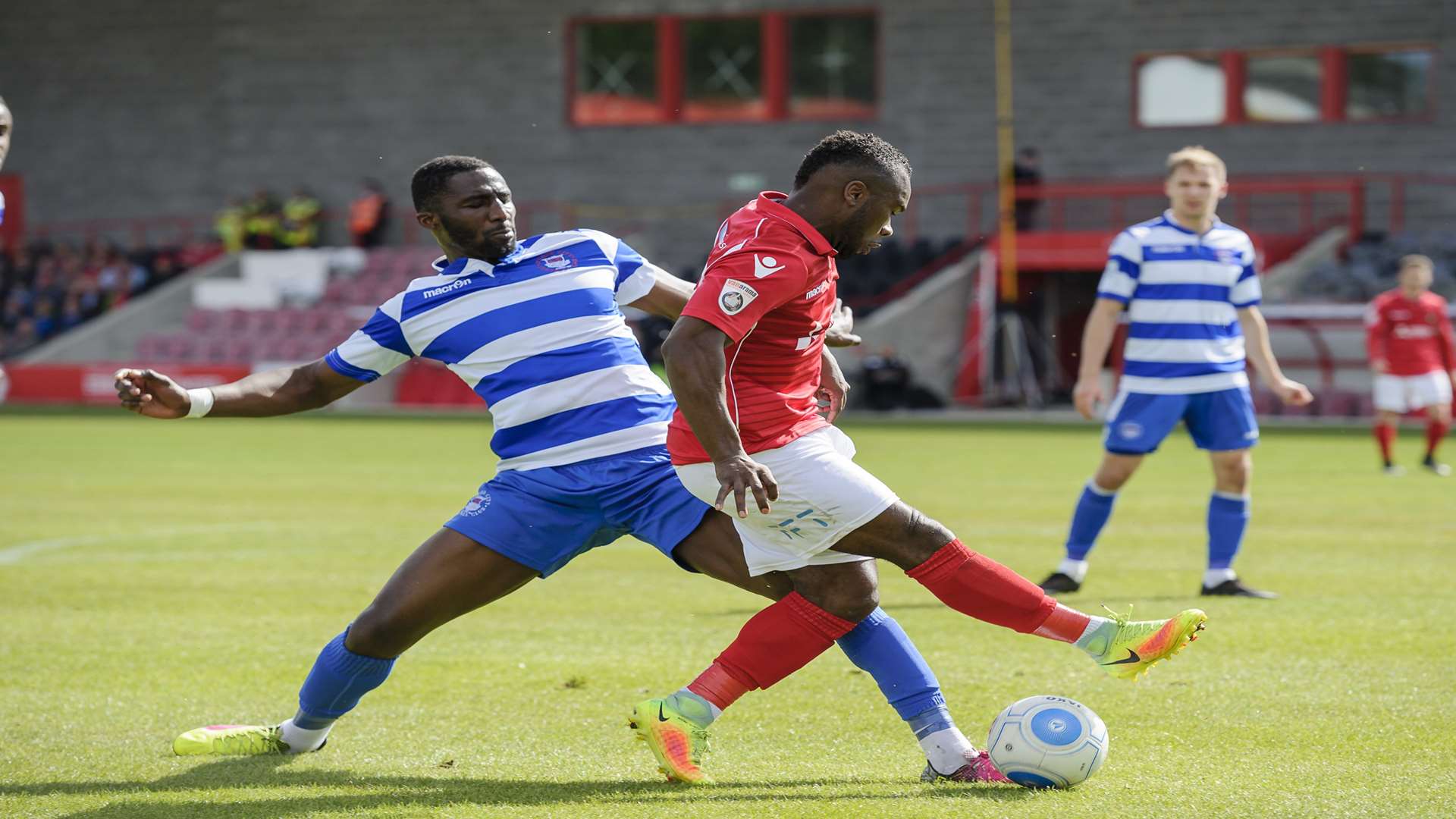 Aaron McLean on the ball for Ebbsfleet against Oxford City Picture: Andy Payton