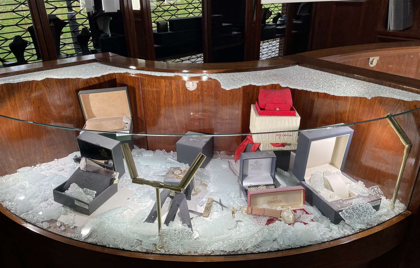 Hundreds of thousands of pounds worth of jewellery were stolen