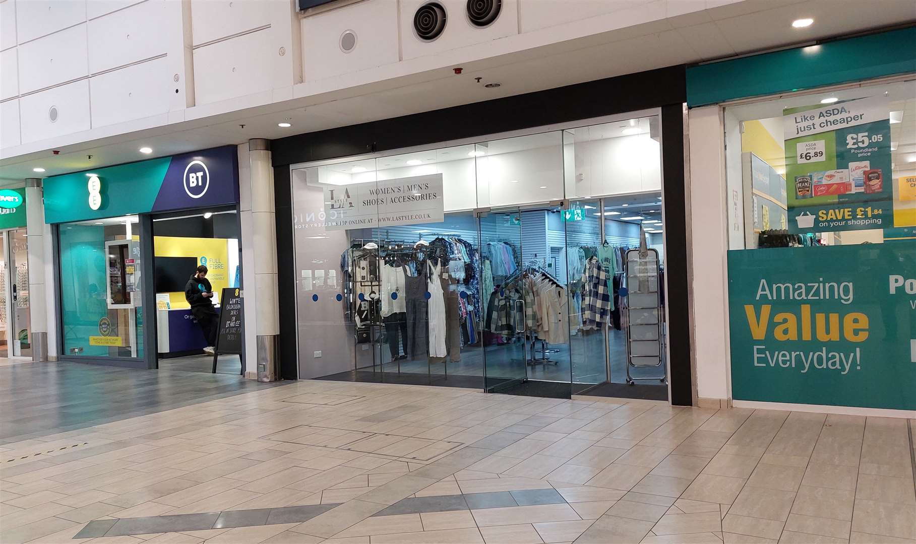 LA Style has filled the empty unit next to Poundland and EE