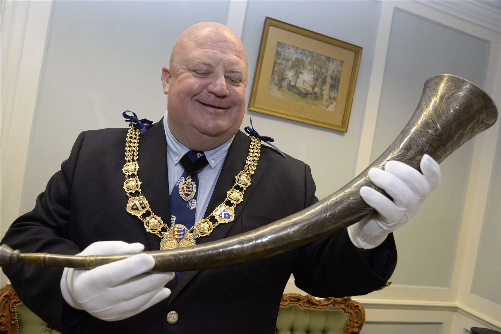 Mayor of Dover Cllr Neil Rix with the Burghmote Horn which has been returned after it was stolen in the 1960's